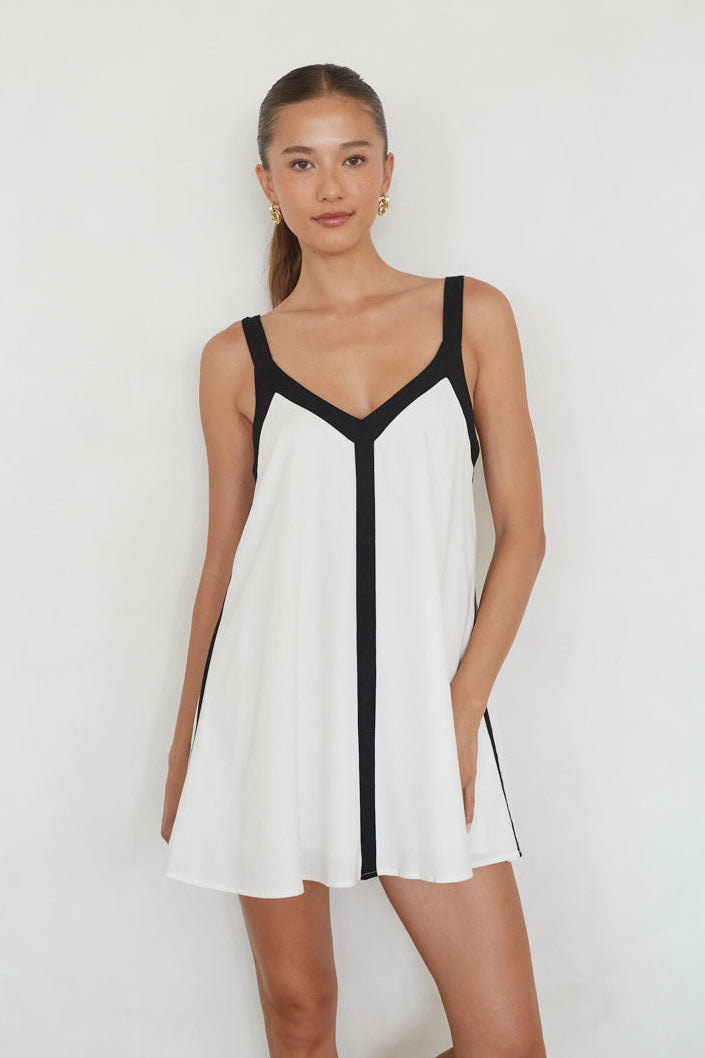 Oak Shift Mini Dress | Shop American Threads Boutique White / S Oak Shift Mini Dress | Shop American Threads Boutique White / S