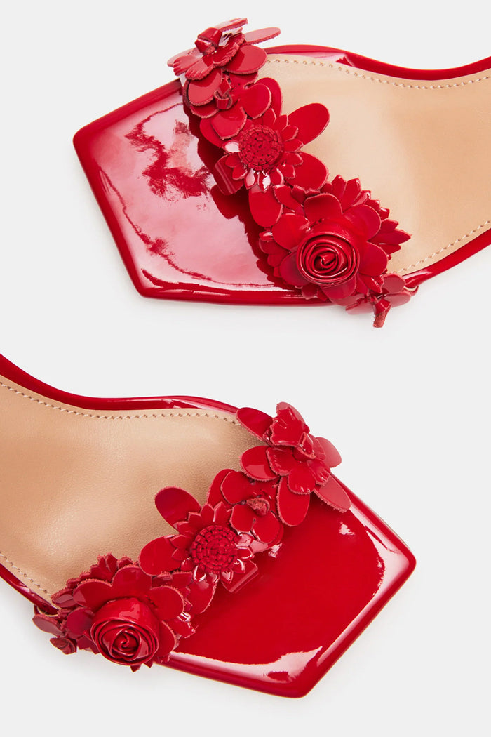 close up | steve madden open toe square 2.5 in heel with floral embellished strap and sling back heel