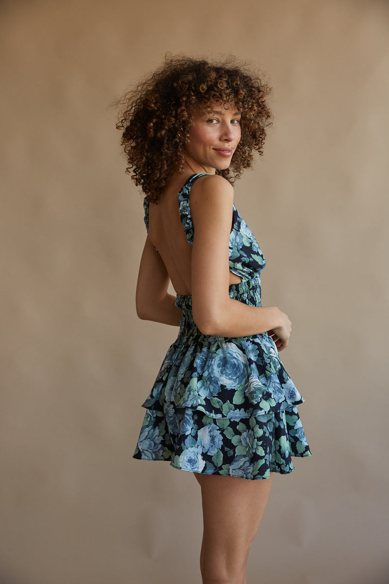 blue floral patterned open back romper | summer outfit boutique 