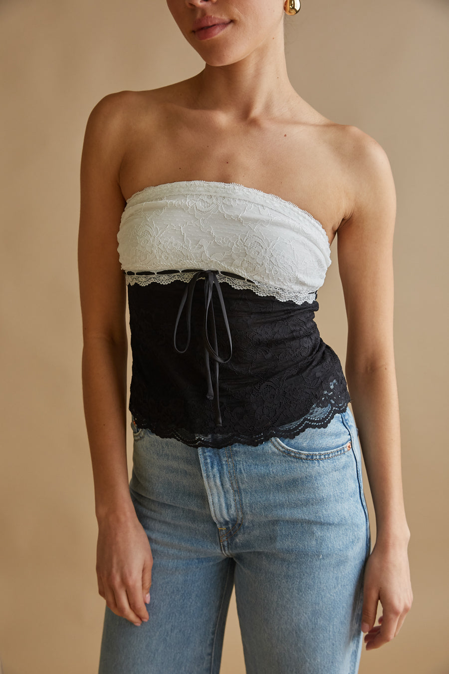 contrast lace strapless tube top with bow detailing