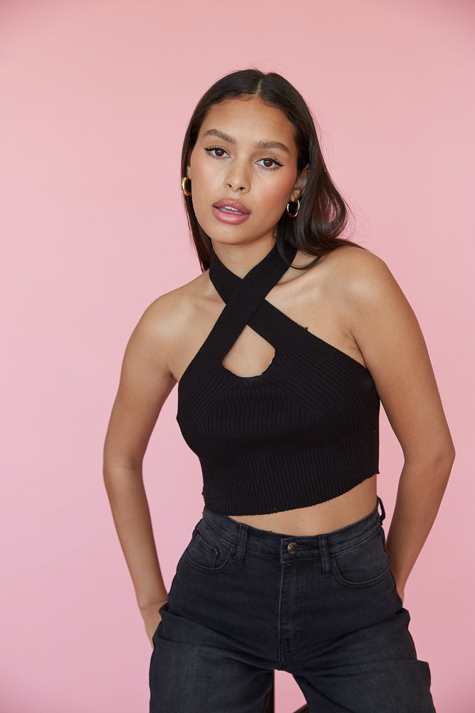 Chicago Ribbed Halter Top • Shop American Threads Women's Trendy Online  Boutique – americanthreads
