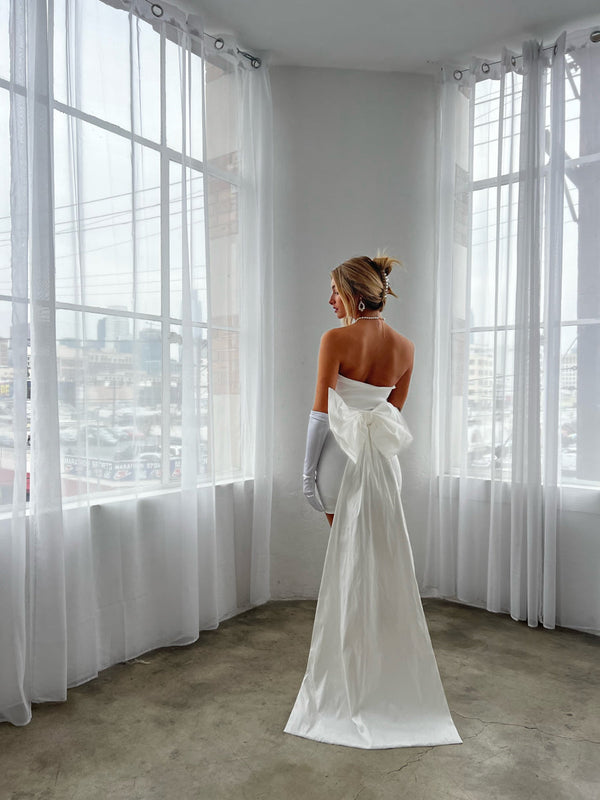 modern reception dress 10 Fun Wedding Reception Dresses – American Threads