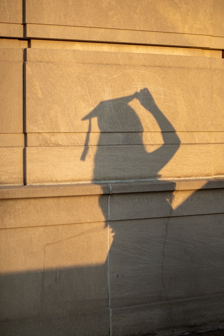 Senior Picture Outfit Ideas 2025: Trendy, Classy, and Picture-Perfect Graduation Looks