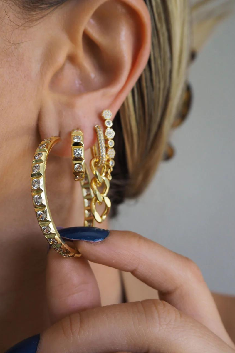 luv aj mini pyramid stud hoops earrings in gold