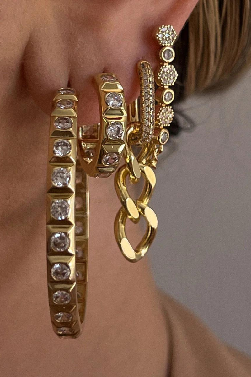 luv aj mini pyramid stud hoops earrings in gold
