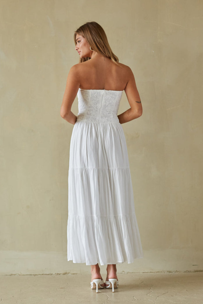 Graduation Dresses for Women | Stylish Commencement Looks | American Threads Graduation Dresses for Women | Stylish Commencement Looks | American Threads