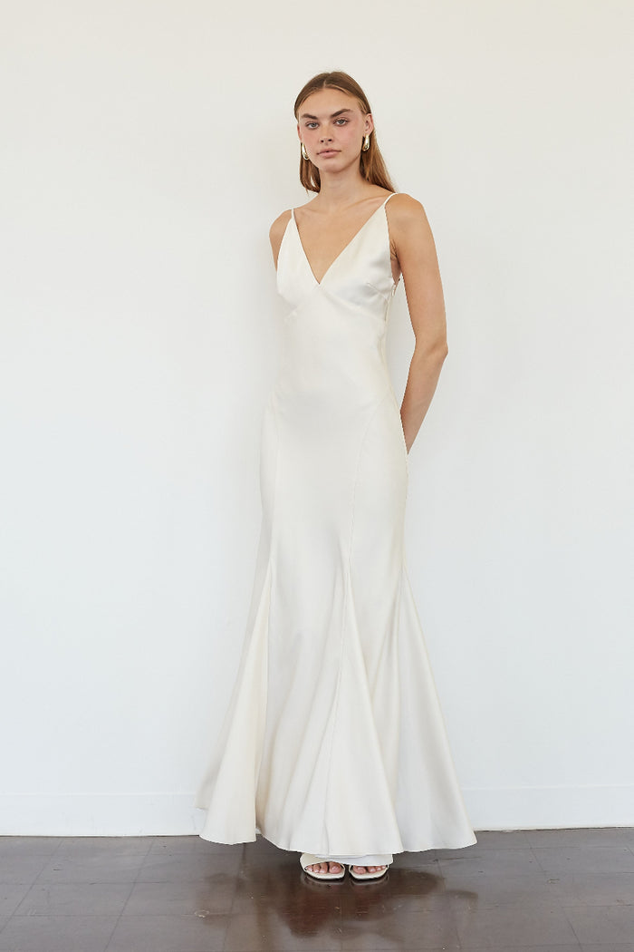 bodycon dress to a wedding | Wedding Dresses it instantly makes you appear taller and thinner Off the Shoulder Long Sleeves