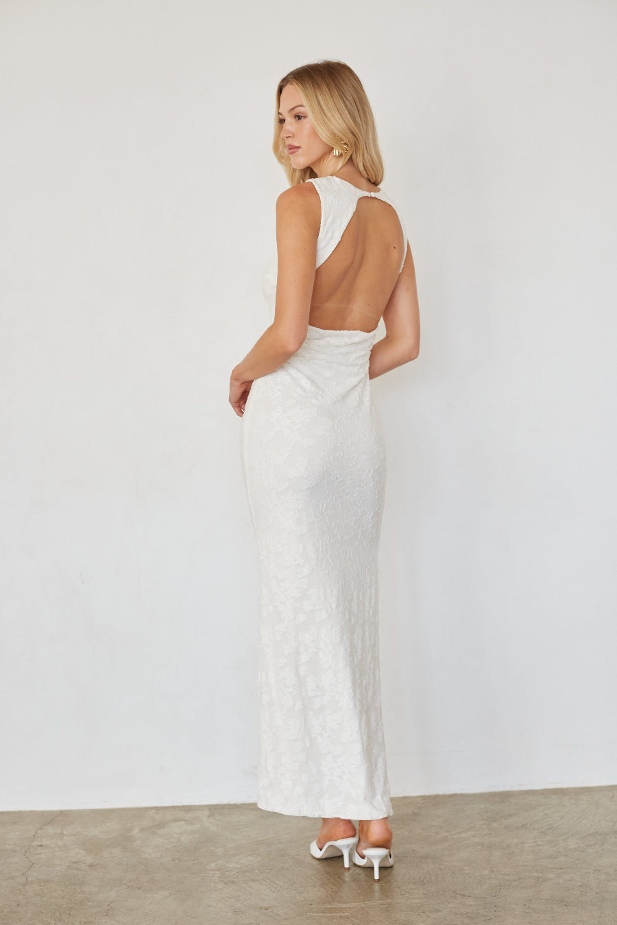 backless white dress maxi Satin Hidden back zipper/clasp Backless White Chiffon Maxi Dress