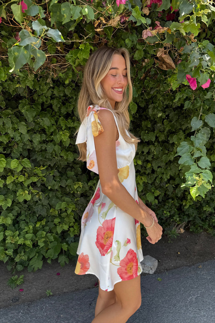 Trendy Dresses for Any Occasion - Shop American Threads Trendy Dresses for Any Occasion - Shop American Threads