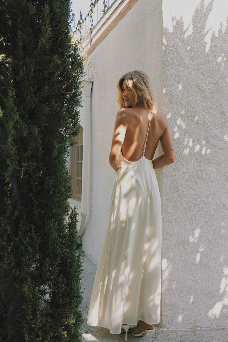 maxi ivory dress Renata Contrast with a hidden layer Green Ruffle Sari Maxi neckline_Strapless Color:PETROL & BLACK