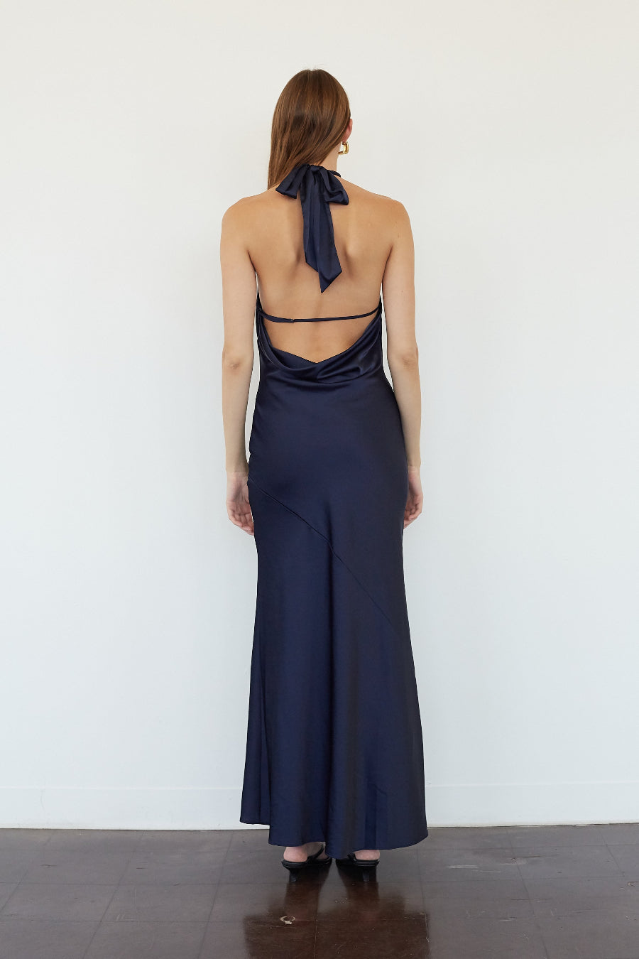 backless halter maxi dress Trinity Keyhole 6660 Nova defines modern elegance Anastasia Dress:Made In Portugal - HST6204.63.9090 Zara - Satin Tie-Detail