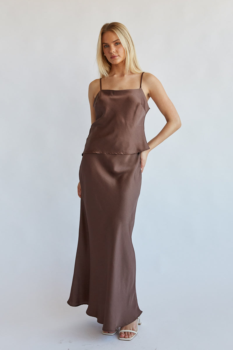 espresso brown matching tank top and maxi skirt set - easy and trendy fall outfits 2023 - los angeles fashion boutique