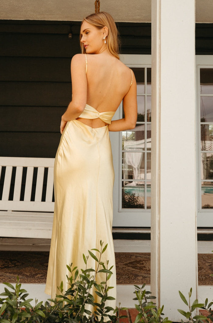 pastel yellow open back satin maxi dress | how to lose a guy in 10 days dress