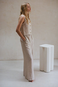 linen high waist oants - matchign linen pants set - vacation outfit inspo
