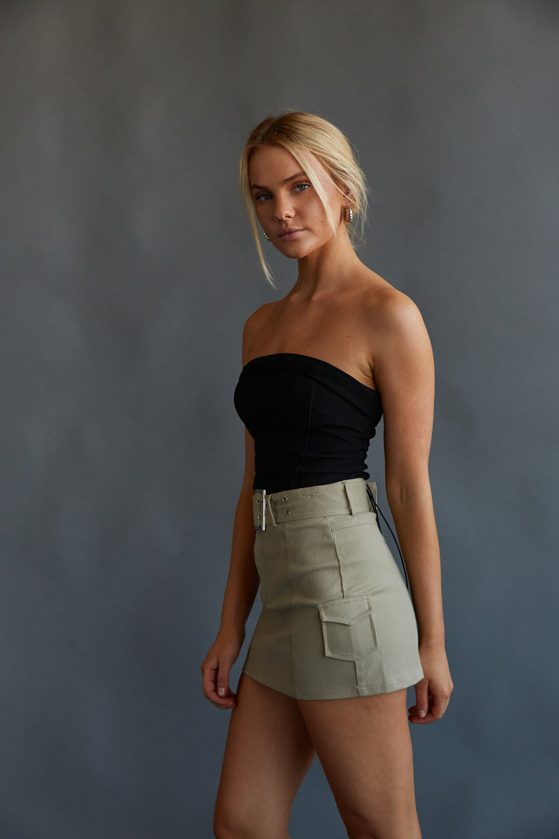 utility skirt outfit - outfits for fall - tan skirt - khaki skirt