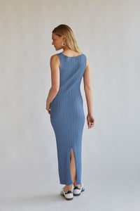 blue ribbed tight bodycon maxi dress with high scoop neck and back slit | dresses to pair with sambas