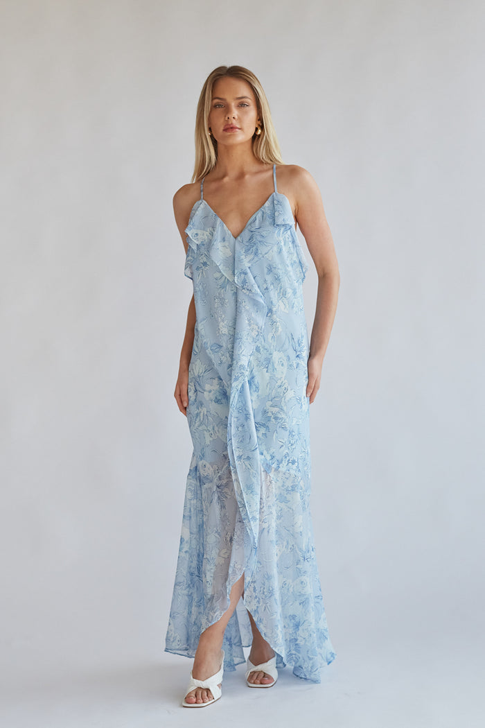 blue and white flowy high low maxi dress | wedding guest dress inspo 2024