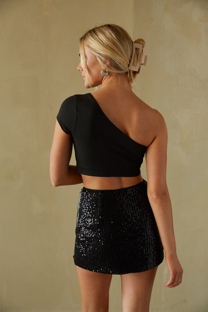 black sequin high waist mini skort - trendy party skirt - cute night out outfit inspo