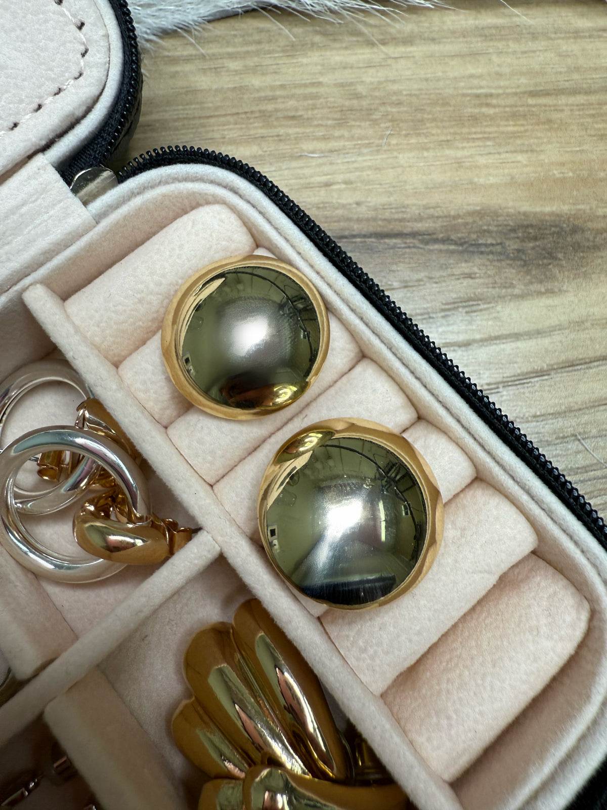 front-image | gold spherical stud earrings | modern design | classic gold spherical stud earrings with a polished finish