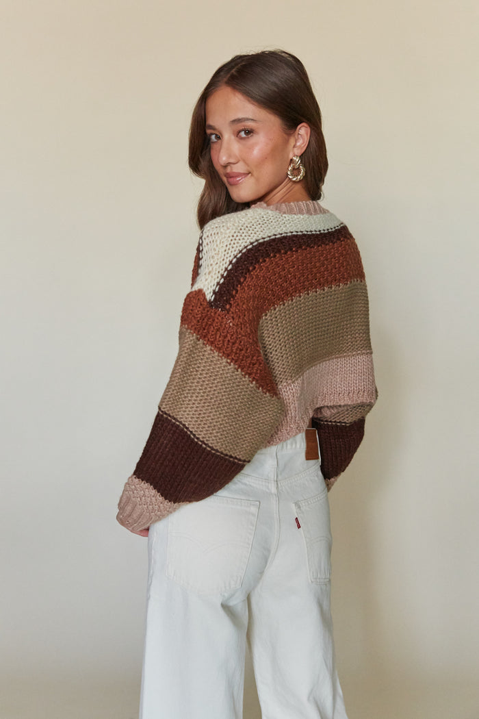 brown color block knit cropped sweater | scoop neck trendy sweater 