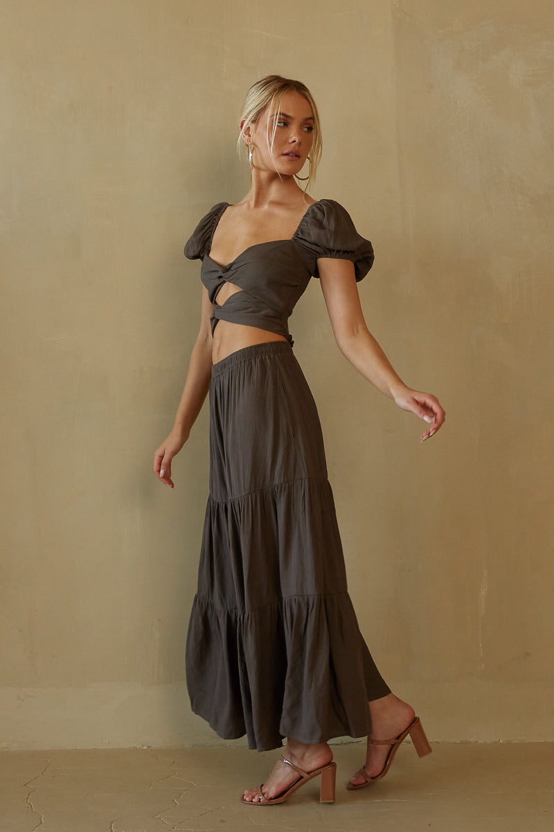 brown keyhole front puff sleeve crop top and maxi skirt