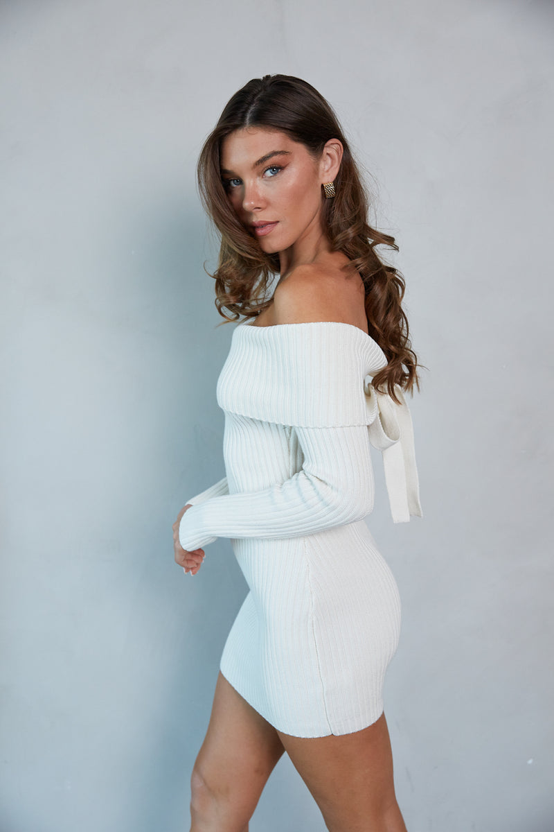 white sweater dress zara Women's New Knit One Shoulder Dress. Size Large This elegant piece falls at a midi length for timeless ease COMBINATION KNIT DRESS - Ecru
