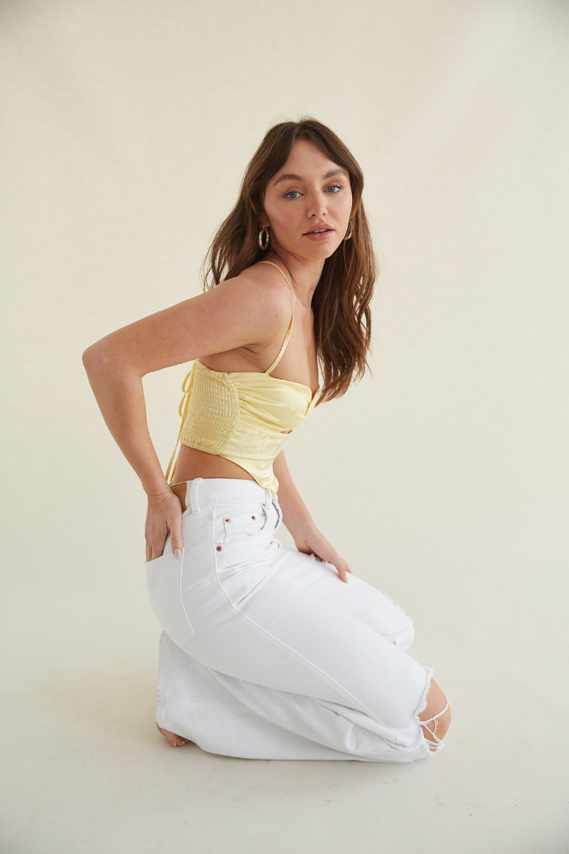 pastel yellow crop top - yellow crop top with keyhole front
