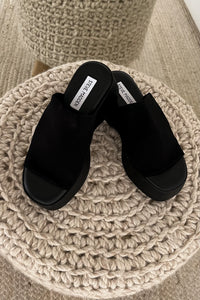 black steve madden sandals - chunky salndals 