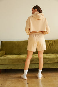 The back of this set is cropped.