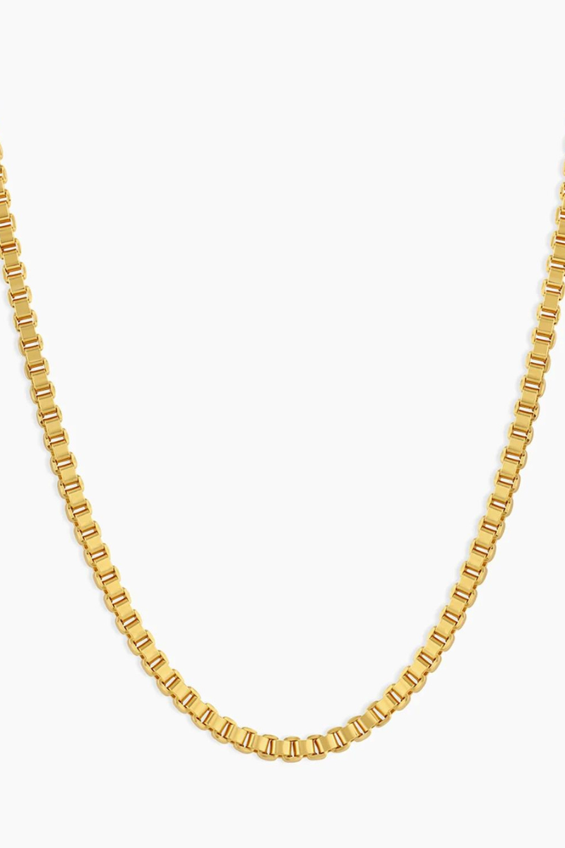 vintage-inspired gold box chain necklace