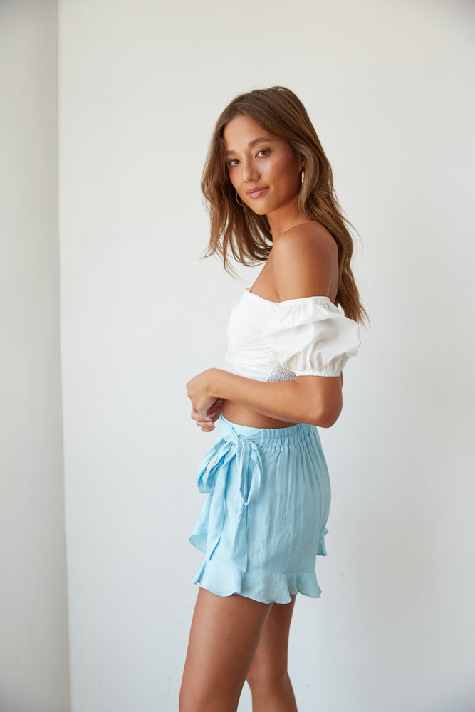 aqua ruffle mini skirt for summer vacation