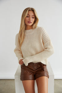 ribbed long sleeve top in beige - what to wear to the beach in the fall - picnic - girls night - going out with the girls