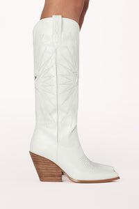 knee high white cowgirl boots for brides - nashville bachelorette
