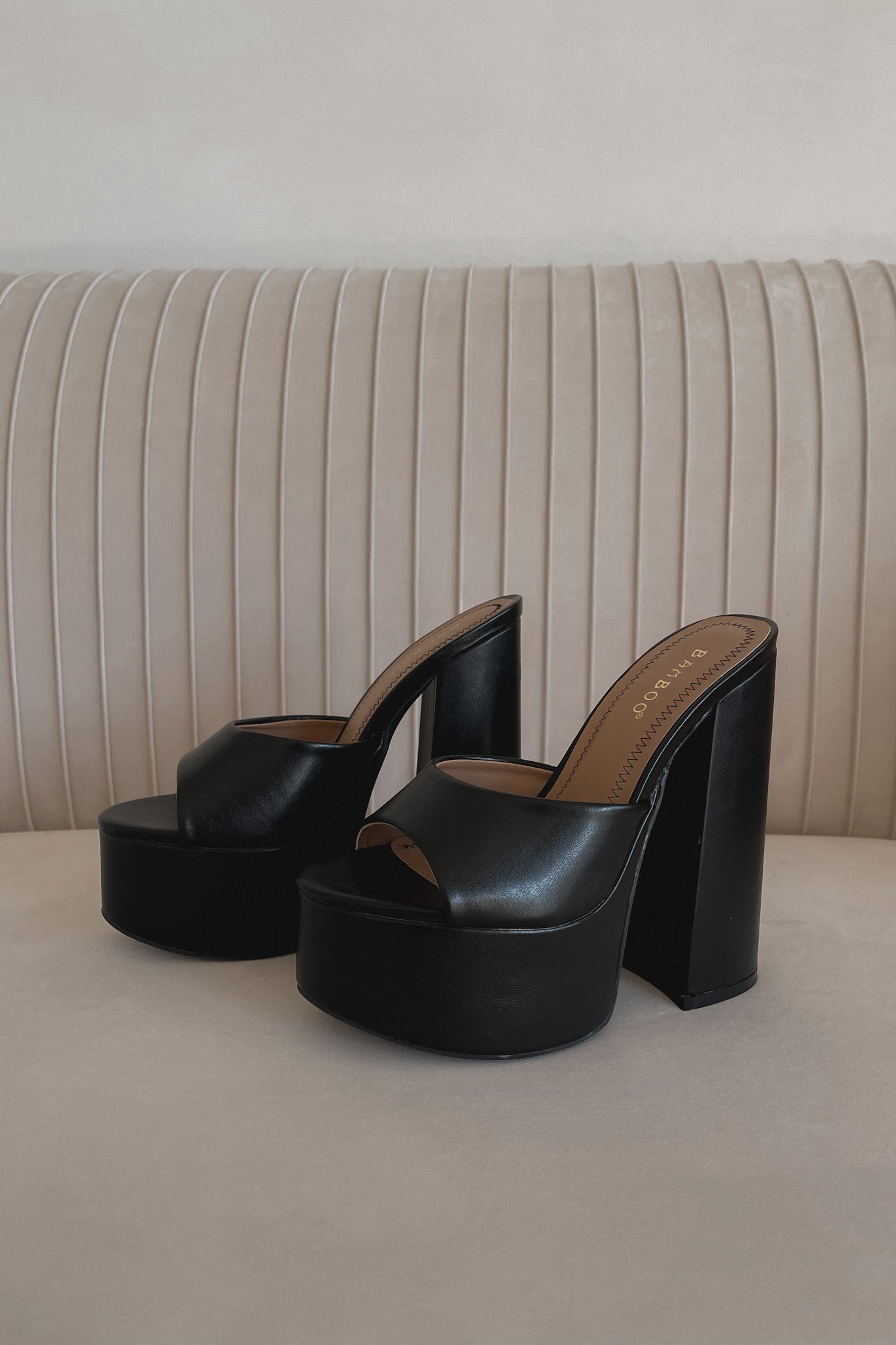 Amazon.com | Women's Closed Toe Heels Low Block Pumps Pointed Toe Business  Dress Shoes, CHERRYN-Black Nubuck-5.5 | Pumps