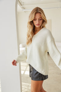 knit v neck sweater in cream - beach day - casual date - lunch with friends