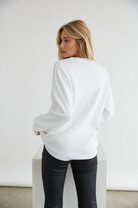 white soft long sleeve - fall ootd - college girl fashion