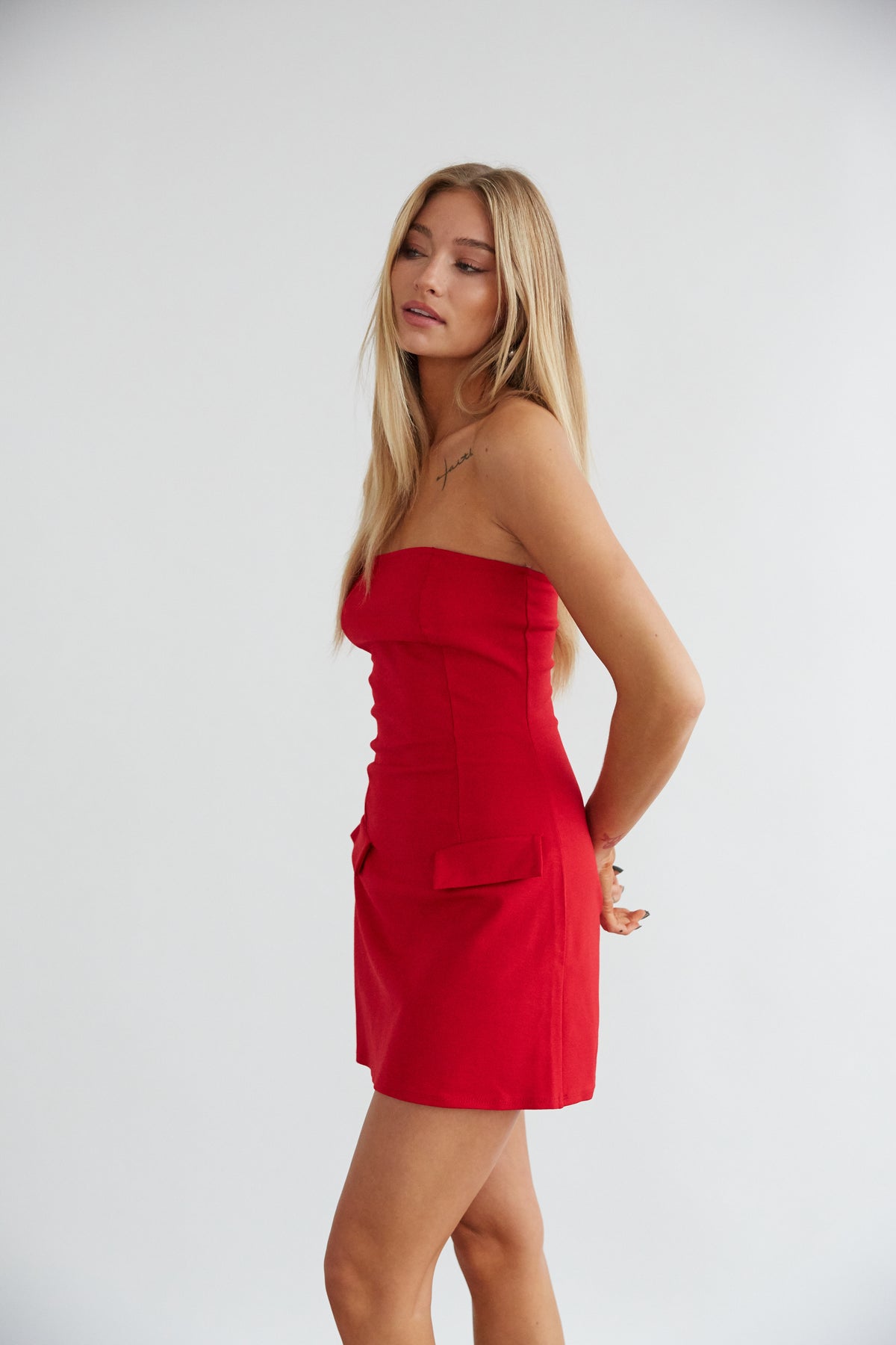 red bodycon dress - comfy and casual mini dress - strapless red dress - concert outfit inspo - party dresses - cupid halloween costume - girly mini dress