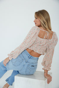puff sleeve crop top outfit